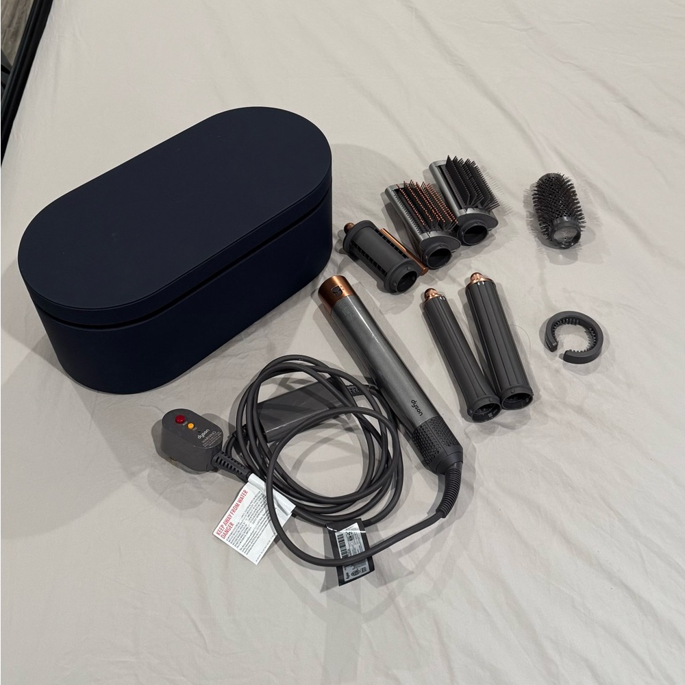 Dyson Hair Styling Set in Black and Silver